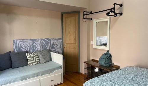 Studio - Split Level