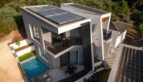 Suite with Private Pool