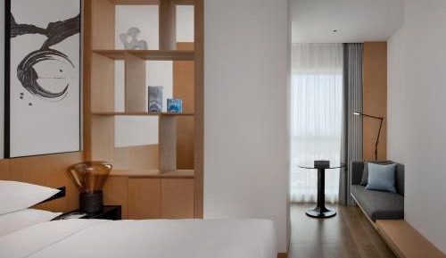 Standard King Room