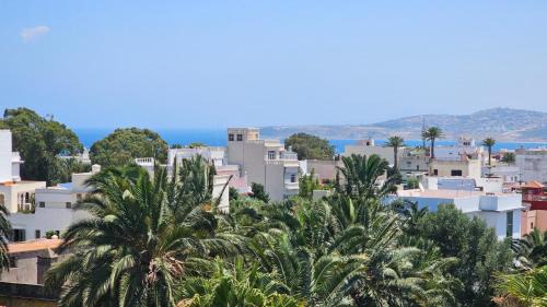 Two-Bedroom Apartment with Sea View