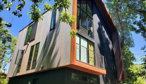 Three-Bedroom Holiday Home 