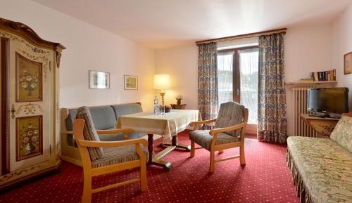 One-Bedroom Apartment wih Balcony