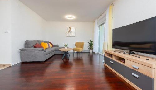 Three-Bedroom Vacation Home 