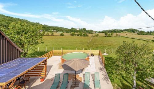 Three-Bedroom Vacation Home 