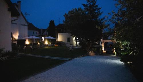 Studio Apartment with Terrace