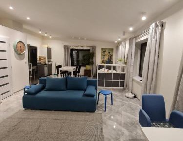 Deluxe One-Bedroom Apartment with Garden View