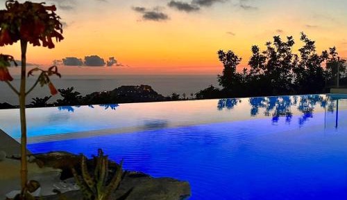 Triple Room with Sea View