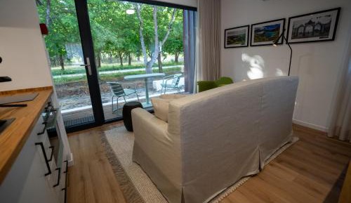 Bungalow with Garden View