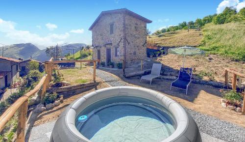 One-Bedroom Holiday Home