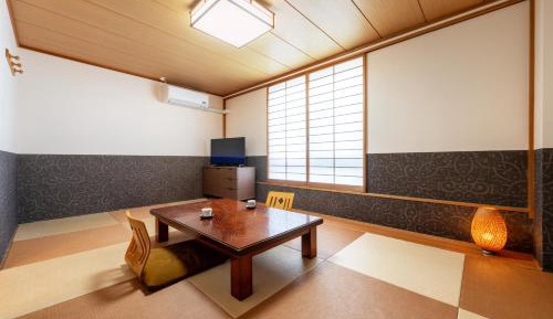 Japanese-Style Room