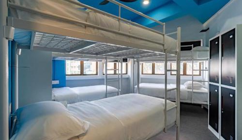 Single Bed in 6-Bed Dormitory Room
