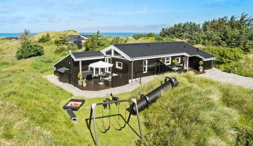 Four-Bedroom Holiday Home