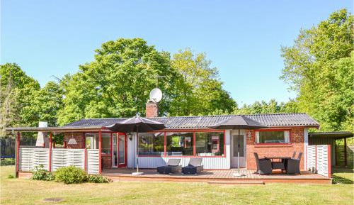 Three-Bedroom Holiday Home 