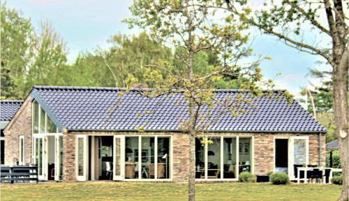 Three-Bedroom Holiday Home 
