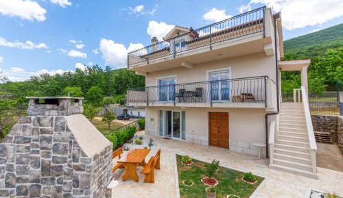 Four-Bedroom Vacation Home