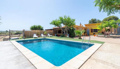 Villa with Garden View