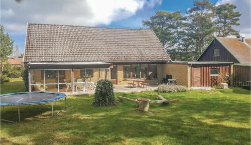 Four-Bedroom Holiday Home