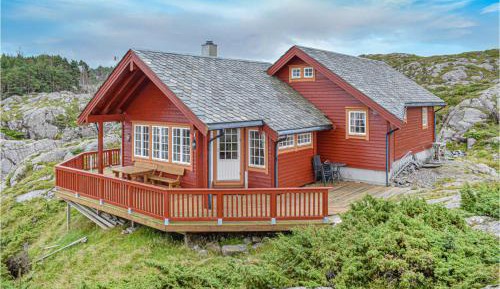 Four-Bedroom Holiday Home