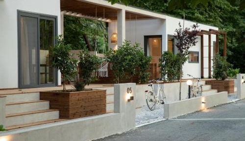 Deluxe Bungalow