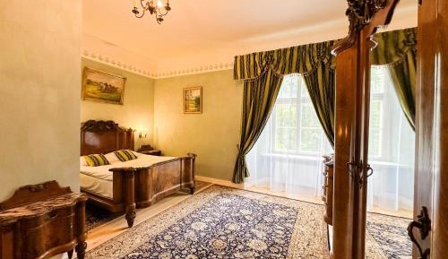 Deluxe Double Room with Bath