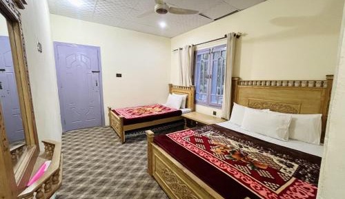 Family Room with Garden View