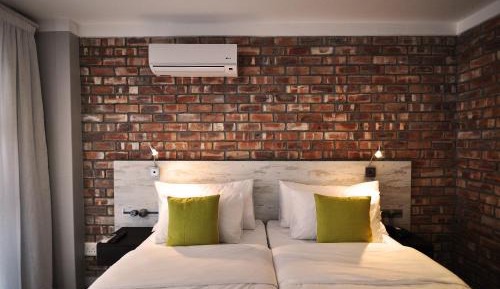 Twin Room with Balcony
