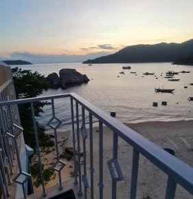 Standard Twin Room with Sea View