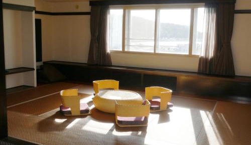 Suite Room with Living Room-Street View