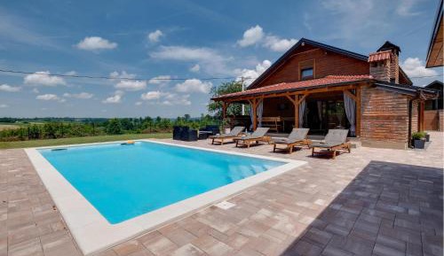 Two-Bedroom Holiday Home