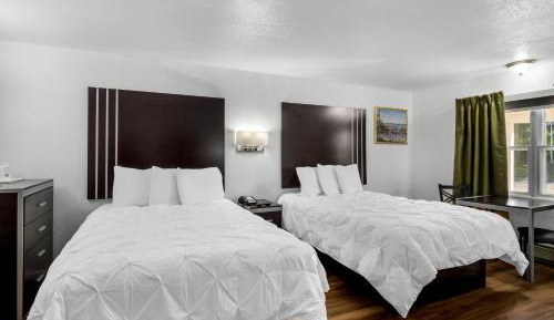 Double Queen Room