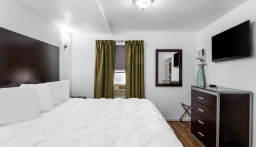 One-Bedroom Suite