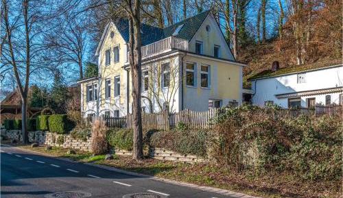 Five-Bedroom Apartment