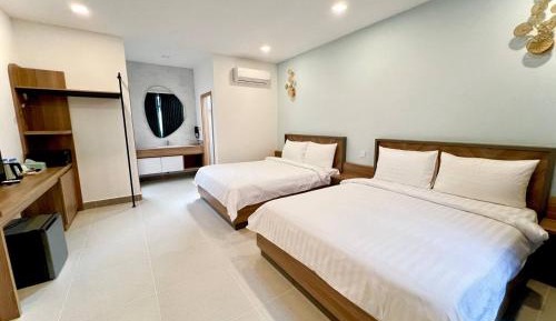 Twin Room with Pool View