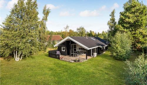 Four-Bedroom Holiday Home