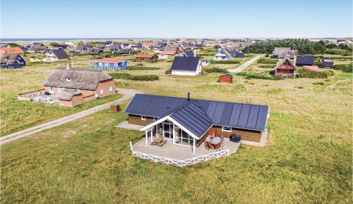 Four-Bedroom Holiday Home