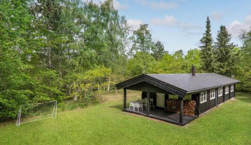 Three-Bedroom Holiday Home 