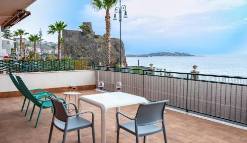Two-Bedroom Apartment with Terrace and Sea View