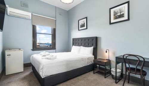 Standard Double Room with Shared Bathroom