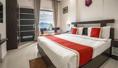 Double Room with Mountain View