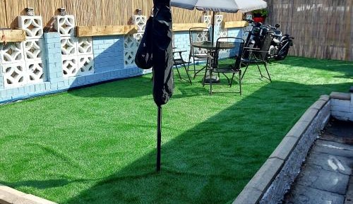 Single Room with Shared Bathroom