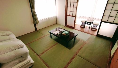 Japanese-Style Family Room