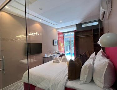 Double Room with Pool View