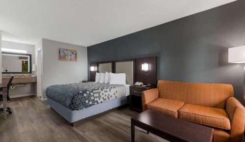 King Room with Sofa - Non Smoking