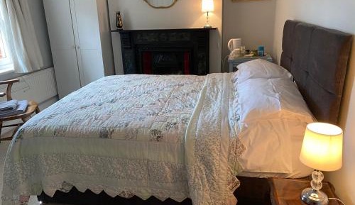 Deluxe Double Room with Shower