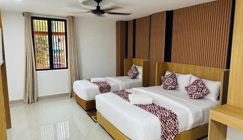 Deluxe Triple Room