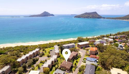 Apartment with Garden View
