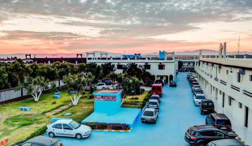 Apartment with Garden View