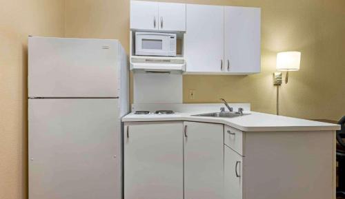 Studio with 2 Double Beds - Non-Smoking