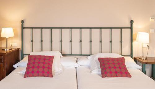 Superior Twin Room with Spa Bath