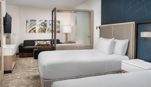 Queen Suite with Two Queen Beds and Sofa Bed